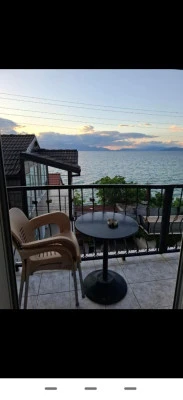 Studio  so pogled na ezero vo Trpejca
