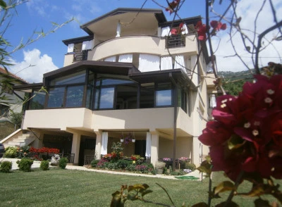 Vila Koceski Pestani