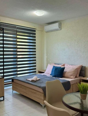 04 One-Bedroom Apartment