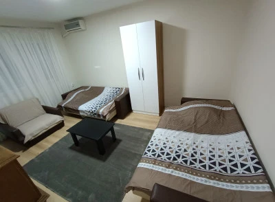 Se izdavaat apartmani