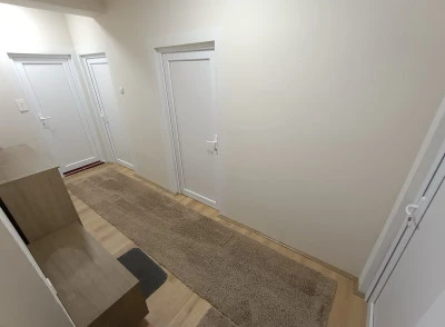 Se izdavaat apartmani