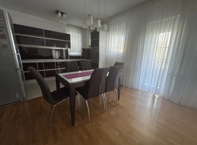kratok prestoj 